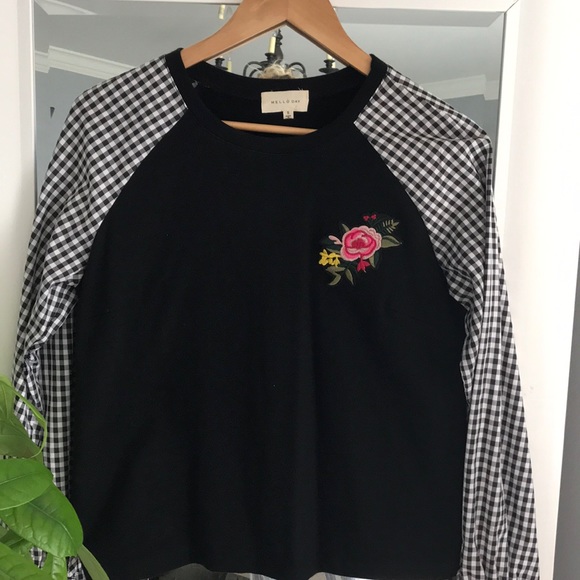 Shirt - Picture 1 of 3